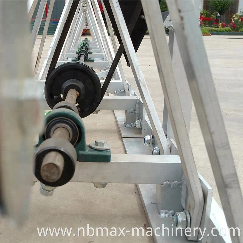 Road Concrete Vibratory Truss Screed Machine for Sale with Ce